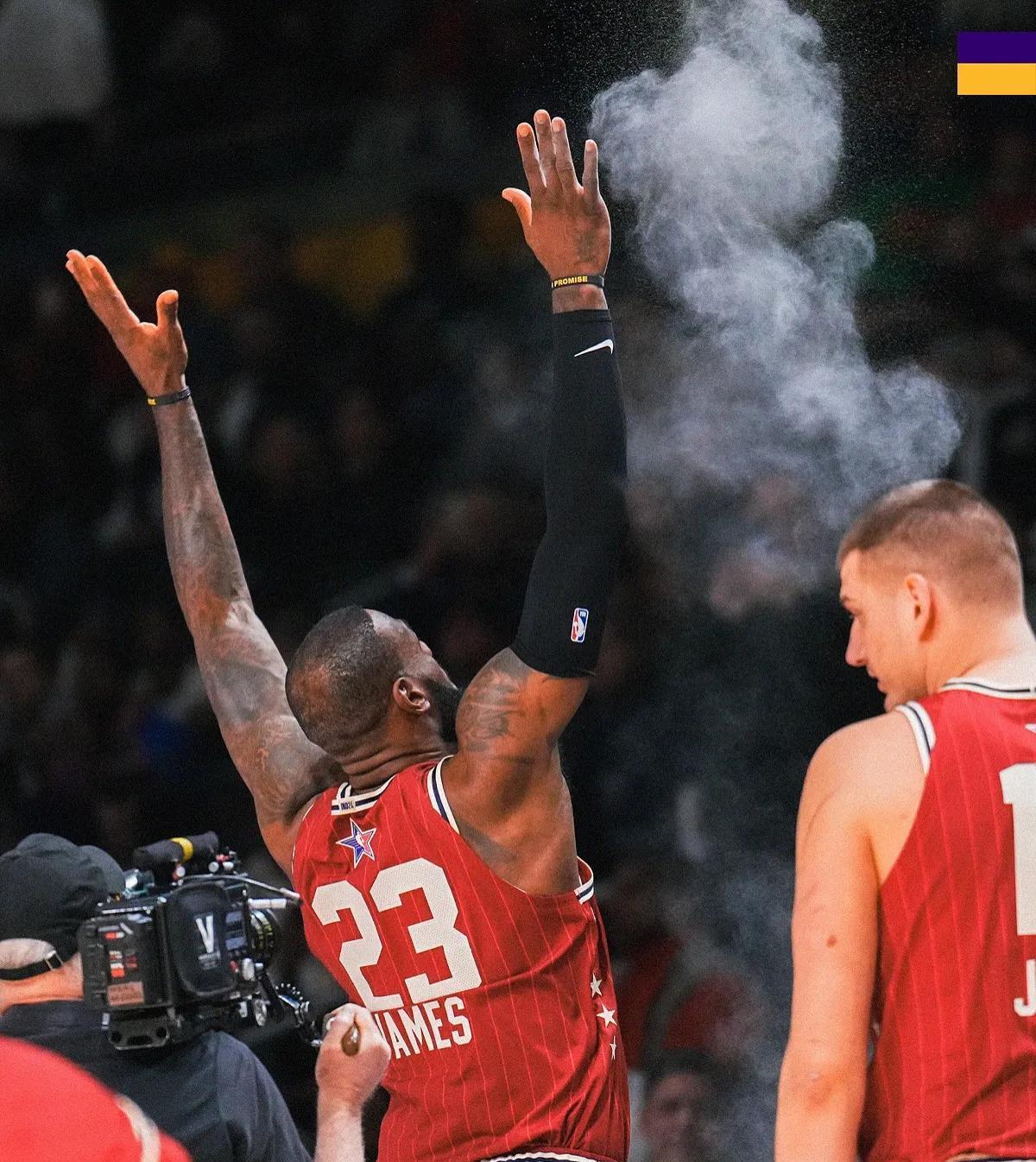 包含勇士爆发新星，三连败刷新纪录，詹姆斯球队迎来希望！的词条