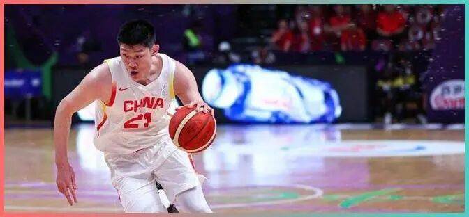 数据复盘：上海申花常规赛对阵巴塞罗那，胡金秋效率值爆表的简单介绍